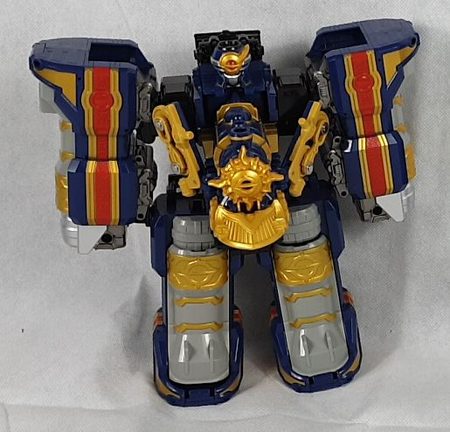 Magical Iron God Travelion
