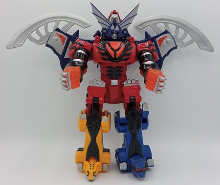 Jungle Pride Megazord with Bat Power / Juken Busou GekiBatTohja